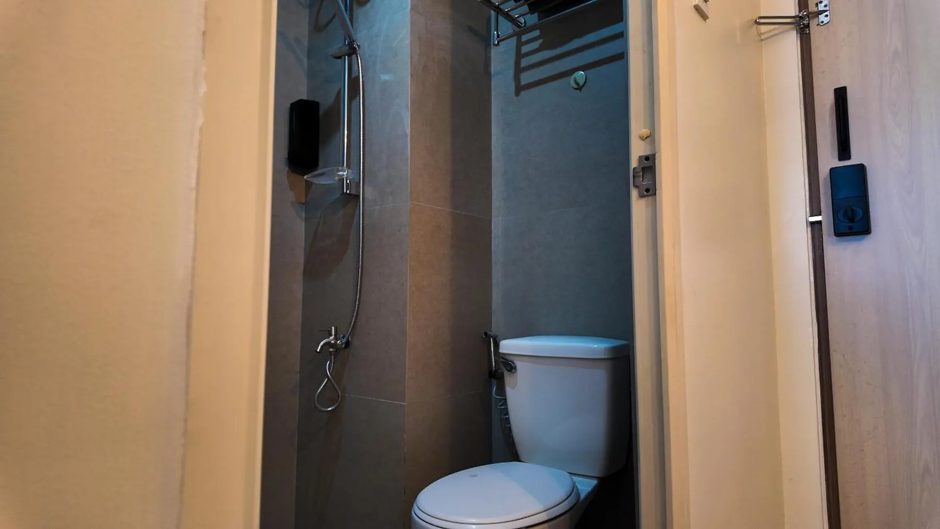 Studio Near Sm Megamall 400Mbps Netflix Disney Hbo Manila 0*,